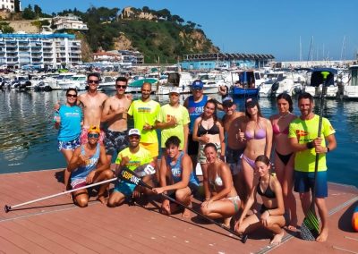 Lecciones de SUP en grupo